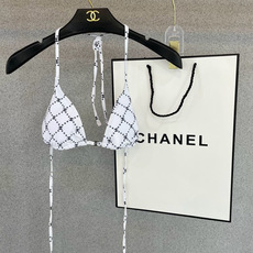 Chanel新款泳衣😍🥰适合多种场景的游泳衣🏊♀️海边 游泳池 温泉 水上乐园 漂流都可以😌内搭也完全 Chanel新款泳衣😍🥰适合多种场景的游泳衣🏊♀️海边 游泳池 温泉 水上乐园 漂流都可以😌内搭也完全