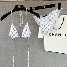 Chanel新款泳衣😍🥰适合多种场景的游泳衣🏊♀️海边 游泳池 温泉 水上乐园 漂流都可以😌内搭也完全 Chanel新款泳衣😍🥰适合多种场景的游泳衣🏊♀️海边 游泳池 温泉 水上乐园 漂流都可以😌内搭也完全