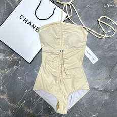 Chanel新款泳衣😍🥰适合多种场景的游泳衣🏊♀️海边 游泳池 温泉 水上乐园 漂流都可以😌内搭也完全 Chanel新款泳衣😍🥰适合多种场景的游泳衣🏊♀️海边 游泳池 温泉 水上乐园 漂流都可以😌内搭也完全