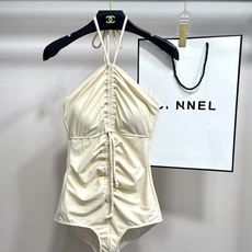 Chanel新款泳衣😍🥰适合多种场景的游泳衣🏊♀️海边 游泳池 温泉 水上乐园 漂流都可以😌内搭也完全 Chanel新款泳衣😍🥰适合多种场景的游泳衣🏊♀️海边 游泳池 温泉 水上乐园 漂流都可以😌内搭也完全