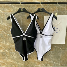 Chanel新款泳衣😍🥰适合多种场景的游泳衣🏊♀️海边 游泳池 温泉 水上乐园 漂流都可以😌内搭也完全 Chanel新款泳衣😍🥰适合多种场景的游泳衣🏊♀️海边 游泳池 温泉 水上乐园 漂流都可以😌内搭也完全