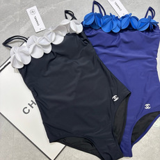 Chanel新款立体花朵泳衣 可拆卸肩带😍🥰适合多种场景的游泳衣🏊♀️海边 游泳池 温泉 水上乐园 漂 Chanel新款立体花朵泳衣 可拆卸肩带😍🥰适合多种场景的游泳衣🏊♀️海边 游泳池 温泉 水上乐园 漂