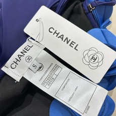 Chanel新款立体花朵泳衣 可拆卸肩带😍🥰适合多种场景的游泳衣🏊♀️海边 游泳池 温泉 水上乐园 漂 Chanel新款立体花朵泳衣 可拆卸肩带😍🥰适合多种场景的游泳衣🏊♀️海边 游泳池 温泉 水上乐园 漂