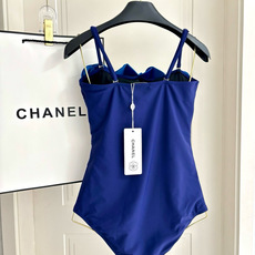 Chanel新款立体花朵泳衣 可拆卸肩带😍🥰适合多种场景的游泳衣🏊♀️海边 游泳池 温泉 水上乐园 漂 Chanel新款立体花朵泳衣 可拆卸肩带😍🥰适合多种场景的游泳衣🏊♀️海边 游泳池 温泉 水上乐园 漂