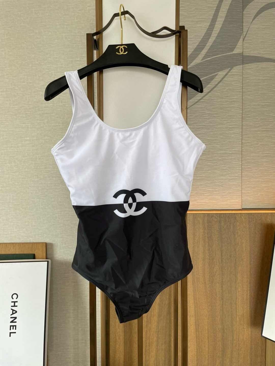Chanel新款泳衣😍🥰适合多种场景的游泳衣🏊‍♀️海边 游泳池 温泉 水上乐园 漂流都可以😌内搭也完全
