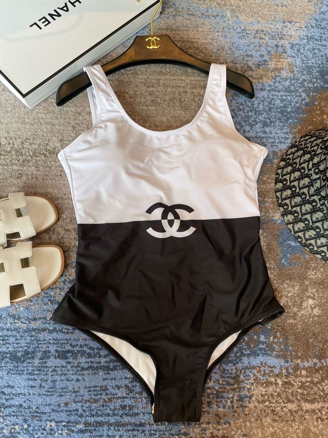 Chanel泳衣😍🥰适合多种场景的游泳衣🏊‍♀️海边 游泳池 温泉 水上乐园 漂流都可以😌内搭也完全可以