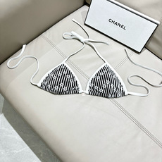 Chanel泳衣😍🥰适合多种场景的游泳衣🏊♀️海边 游泳池 温泉 水上乐园 漂流都可以😌内搭也完全可以 Chanel泳衣😍🥰适合多种场景的游泳衣🏊♀️海边 游泳池 温泉 水上乐园 漂流都可以😌内搭也完全可以