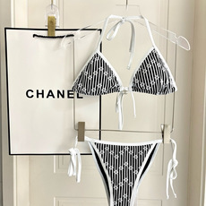Chanel泳衣😍🥰适合多种场景的游泳衣🏊♀️海边 游泳池 温泉 水上乐园 漂流都可以😌内搭也完全可以 Chanel泳衣😍🥰适合多种场景的游泳衣🏊♀️海边 游泳池 温泉 水上乐园 漂流都可以😌内搭也完全可以
