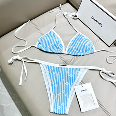 Chanel泳衣😍🥰适合多种场景的游泳衣🏊♀️海边 游泳池 温泉 水上乐园 漂流都可以😌内搭也完全可以 Chanel泳衣😍🥰适合多种场景的游泳衣🏊♀️海边 游泳池 温泉 水上乐园 漂流都可以😌内搭也完全可以