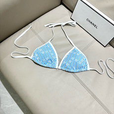 Chanel泳衣😍🥰适合多种场景的游泳衣🏊♀️海边 游泳池 温泉 水上乐园 漂流都可以😌内搭也完全可以 Chanel泳衣😍🥰适合多种场景的游泳衣🏊♀️海边 游泳池 温泉 水上乐园 漂流都可以😌内搭也完全可以