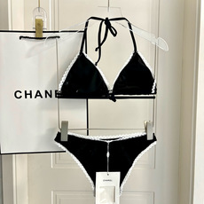 Chanel泳衣😍🥰适合多种场景的游泳衣🏊♀️海边 游泳池 温泉 水上乐园 漂流都可以😌内搭也完全可以 Chanel泳衣😍🥰适合多种场景的游泳衣🏊♀️海边 游泳池 温泉 水上乐园 漂流都可以😌内搭也完全可以
