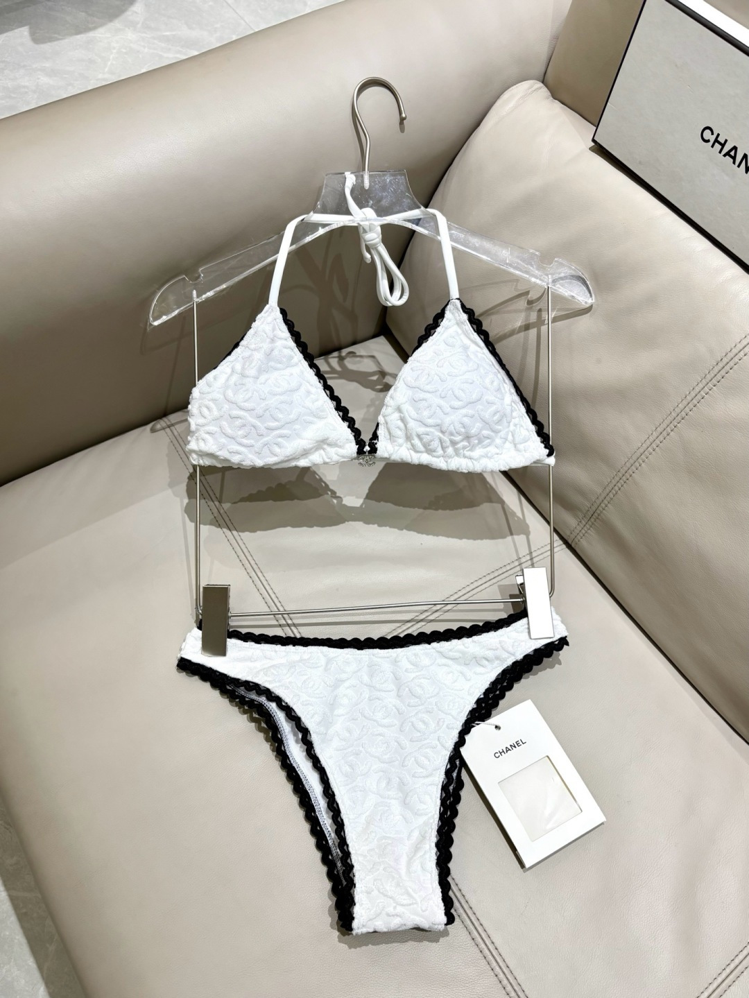 Chanel泳衣😍🥰适合多种场景的游泳衣🏊‍♀️海边 游泳池 温泉 水上乐园 漂流都可以😌内搭也完全可以