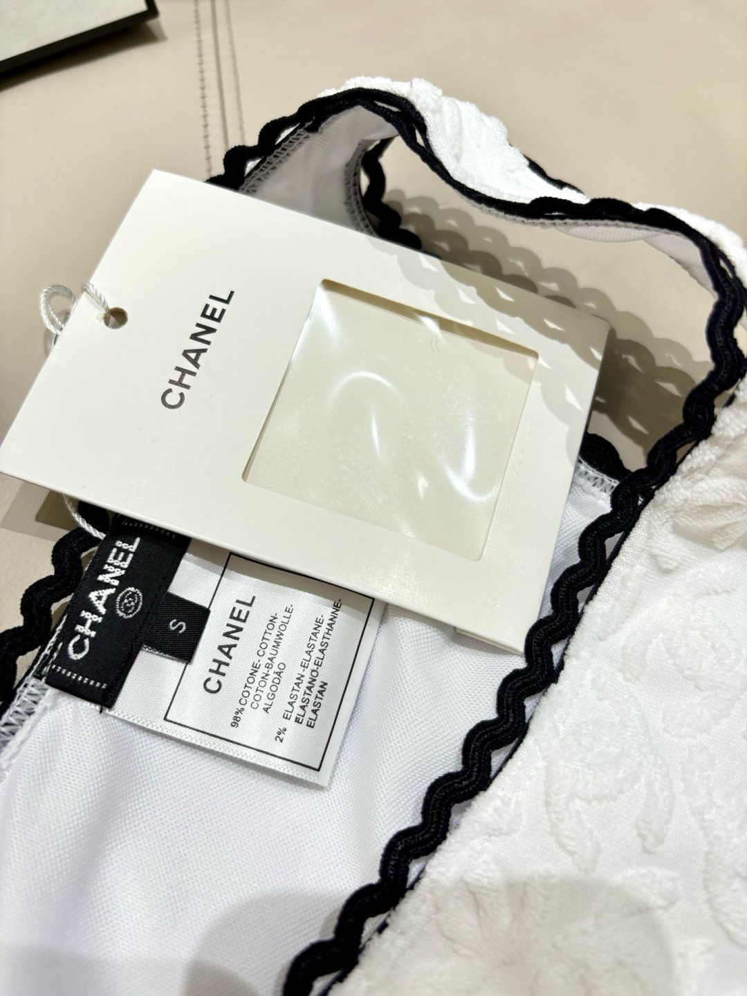 Chanel泳衣😍🥰适合多种场景的游泳衣🏊‍♀️海边 游泳池 温泉 水上乐园 漂流都可以😌内搭也完全可以