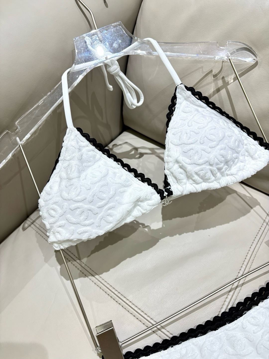 Chanel泳衣😍🥰适合多种场景的游泳衣🏊‍♀️海边 游泳池 温泉 水上乐园 漂流都可以😌内搭也完全可以