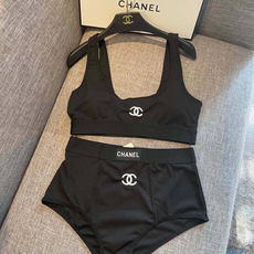 Chanel新款连体泳衣适合多种场景的游泳衣🏊♀️海边 游泳池 温泉 水上乐园 漂流都可以😌内搭也完全 Chanel新款连体泳衣适合多种场景的游泳衣🏊♀️海边 游泳池 温泉 水上乐园 漂流都可以😌内搭也完全