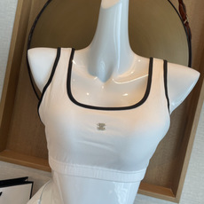 Chanel新款连体泳衣适合多种场景的游泳衣🏊♀️海边 游泳池 温泉 水上乐园 漂流都可以😌内搭也完全 Chanel新款连体泳衣适合多种场景的游泳衣🏊♀️海边 游泳池 温泉 水上乐园 漂流都可以😌内搭也完全