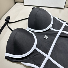 Chanel新款连体泳衣适合多种场景的游泳衣🏊♀️海边 游泳池 温泉 水上乐园 漂流都可以😌内搭也完全 Chanel新款连体泳衣适合多种场景的游泳衣🏊♀️海边 游泳池 温泉 水上乐园 漂流都可以😌内搭也完全