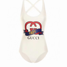 Gucci新款连体泳衣适合多种场景的游泳衣🏊♀️海边 游泳池 温泉 水上乐园 漂流都可以😌内搭也完全可 Gucci新款连体泳衣适合多种场景的游泳衣🏊♀️海边 游泳池 温泉 水上乐园 漂流都可以😌内搭也完全可