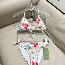 Gucci新款比基尼➕披纱长袖 👙❤️😍🥰适合多种场景的游泳衣🏊♀️海边 游泳池 温泉 水上乐园 漂流 Gucci新款比基尼➕披纱长袖 👙❤️😍🥰适合多种场景的游泳衣🏊♀️海边 游泳池 温泉 水上乐园 漂流