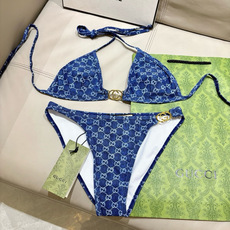 Gucci新款比基尼😍🥰适合多种场景的游泳衣🏊♀️海边 游泳池 温泉 水上乐园 漂流都可以😌内搭也完全 Gucci新款比基尼😍🥰适合多种场景的游泳衣🏊♀️海边 游泳池 温泉 水上乐园 漂流都可以😌内搭也完全