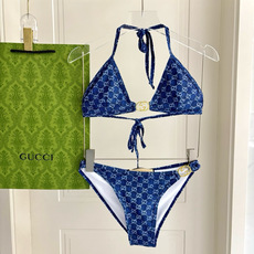 Gucci新款比基尼😍🥰适合多种场景的游泳衣🏊♀️海边 游泳池 温泉 水上乐园 漂流都可以😌内搭也完全 Gucci新款比基尼😍🥰适合多种场景的游泳衣🏊♀️海边 游泳池 温泉 水上乐园 漂流都可以😌内搭也完全