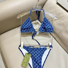 Gucci新款比基尼😍🥰适合多种场景的游泳衣🏊♀️海边 游泳池 温泉 水上乐园 漂流都可以😌内搭也完全 Gucci新款比基尼😍🥰适合多种场景的游泳衣🏊♀️海边 游泳池 温泉 水上乐园 漂流都可以😌内搭也完全
