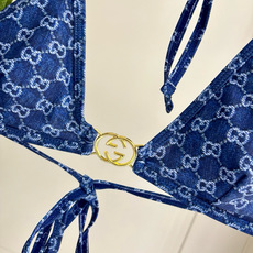 Gucci新款比基尼😍🥰适合多种场景的游泳衣🏊♀️海边 游泳池 温泉 水上乐园 漂流都可以😌内搭也完全 Gucci新款比基尼😍🥰适合多种场景的游泳衣🏊♀️海边 游泳池 温泉 水上乐园 漂流都可以😌内搭也完全