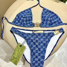 Gucci新款比基尼😍🥰适合多种场景的游泳衣🏊♀️海边 游泳池 温泉 水上乐园 漂流都可以😌内搭也完全 Gucci新款比基尼😍🥰适合多种场景的游泳衣🏊♀️海边 游泳池 温泉 水上乐园 漂流都可以😌内搭也完全