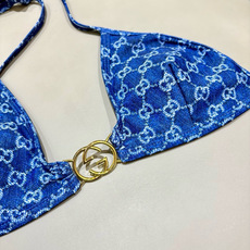 Gucci新款比基尼😍🥰适合多种场景的游泳衣🏊♀️海边 游泳池 温泉 水上乐园 漂流都可以😌内搭也完全 Gucci新款比基尼😍🥰适合多种场景的游泳衣🏊♀️海边 游泳池 温泉 水上乐园 漂流都可以😌内搭也完全