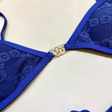 Gucci新款比基尼😍🥰适合多种场景的游泳衣🏊♀️海边 游泳池 温泉 水上乐园 漂流都可以😌内搭也完全 Gucci新款比基尼😍🥰适合多种场景的游泳衣🏊♀️海边 游泳池 温泉 水上乐园 漂流都可以😌内搭也完全