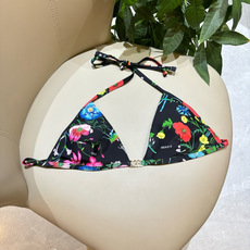 Gucci古奇新款比基尼泳衣👙❤️😍🥰适合多种场景的游泳衣🏊♀️海边 游泳池 温泉 水上乐园 漂流都可 Gucci古奇新款比基尼泳衣👙❤️😍🥰适合多种场景的游泳衣🏊♀️海边 游泳池 温泉 水上乐园 漂流都可