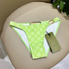 Gucci古奇新款比基尼泳衣👙❤️😍🥰适合多种场景的游泳衣🏊♀️海边 游泳池 温泉 水上乐园 漂流都可 Gucci古奇新款比基尼泳衣👙❤️😍🥰适合多种场景的游泳衣🏊♀️海边 游泳池 温泉 水上乐园 漂流都可