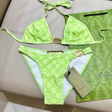 Gucci古奇新款比基尼泳衣👙❤️😍🥰适合多种场景的游泳衣🏊♀️海边 游泳池 温泉 水上乐园 漂流都可 Gucci古奇新款比基尼泳衣👙❤️😍🥰适合多种场景的游泳衣🏊♀️海边 游泳池 温泉 水上乐园 漂流都可