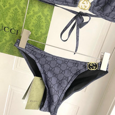 Gucci古奇新款比基尼泳衣👙❤️😍🥰适合多种场景的游泳衣🏊♀️海边 游泳池 温泉 水上乐园 漂流都可 Gucci古奇新款比基尼泳衣👙❤️😍🥰适合多种场景的游泳衣🏊♀️海边 游泳池 温泉 水上乐园 漂流都可