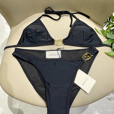 Gucci古奇新款比基尼泳衣👙❤️😍🥰适合多种场景的游泳衣🏊♀️海边 游泳池 温泉 水上乐园 漂流都可 Gucci古奇新款比基尼泳衣👙❤️😍🥰适合多种场景的游泳衣🏊♀️海边 游泳池 温泉 水上乐园 漂流都可