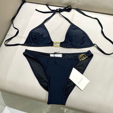 Gucci古奇新款比基尼泳衣👙❤️😍🥰适合多种场景的游泳衣🏊♀️海边 游泳池 温泉 水上乐园 漂流都可 Gucci古奇新款比基尼泳衣👙❤️😍🥰适合多种场景的游泳衣🏊♀️海边 游泳池 温泉 水上乐园 漂流都可