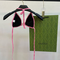 Gucci古奇新款比基尼泳衣👙❤️😍🥰适合多种场景的游泳衣🏊♀️海边 游泳池 温泉 水上乐园 漂流都可 Gucci古奇新款比基尼泳衣👙❤️😍🥰适合多种场景的游泳衣🏊♀️海边 游泳池 温泉 水上乐园 漂流都可