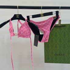 Gucci古奇新款比基尼泳衣👙❤️😍🥰适合多种场景的游泳衣🏊♀️海边 游泳池 温泉 水上乐园 漂流都可 Gucci古奇新款比基尼泳衣👙❤️😍🥰适合多种场景的游泳衣🏊♀️海边 游泳池 温泉 水上乐园 漂流都可
