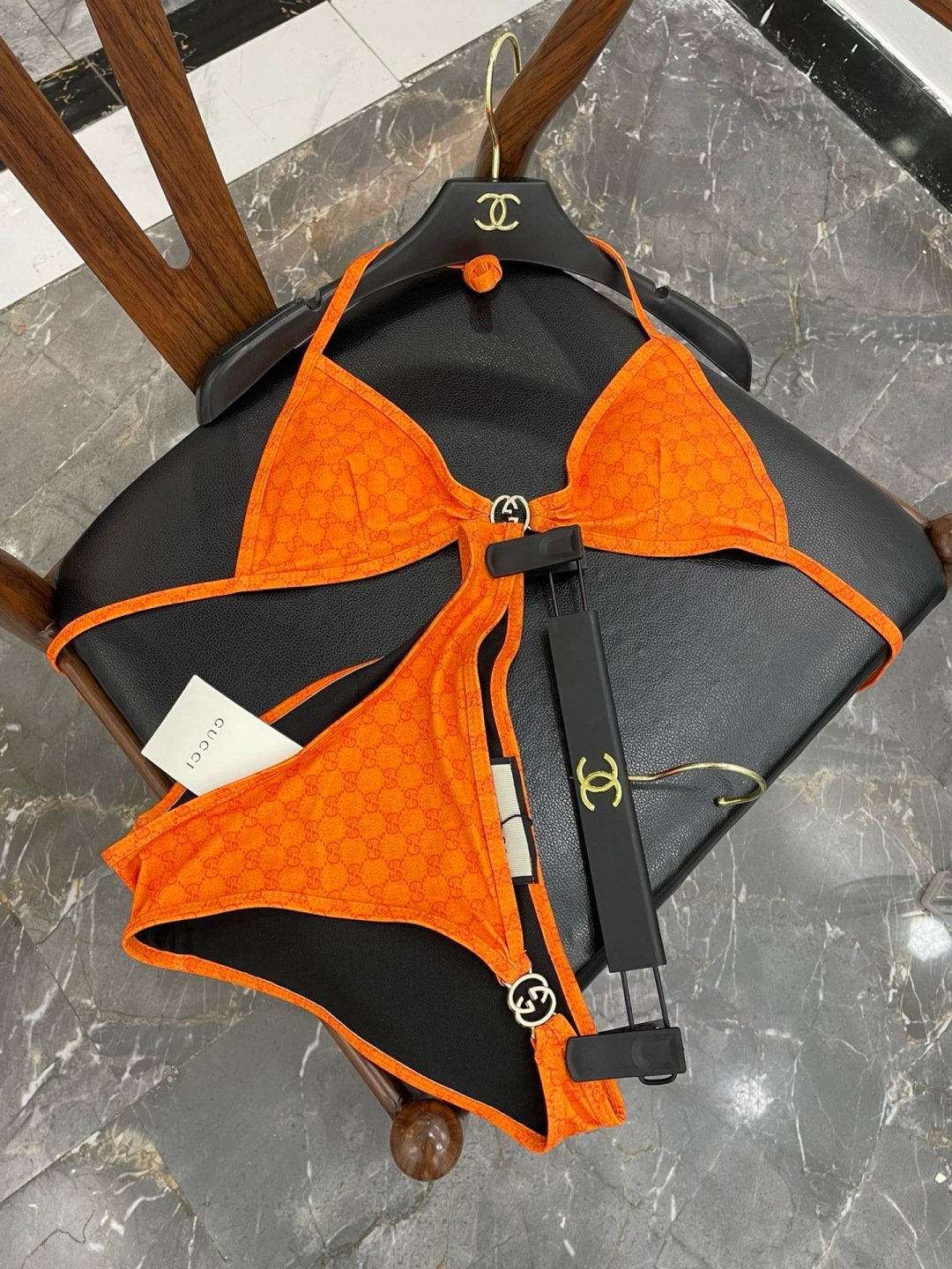 Gucci古奇新款比基尼泳衣👙❤️😍🥰适合多种场景的游泳衣🏊‍♀️海边 游泳池 温泉 水上乐园 漂流都可