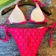 Gucci古奇新款比基尼泳衣👙❤️😍🥰适合多种场景的游泳衣🏊♀️海边 游泳池 温泉 水上乐园 漂流都可 Gucci古奇新款比基尼泳衣👙❤️😍🥰适合多种场景的游泳衣🏊♀️海边 游泳池 温泉 水上乐园 漂流都可