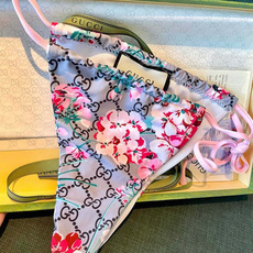 Gucci古奇新款比基尼泳衣👙❤️😍🥰适合多种场景的游泳衣🏊♀️海边 游泳池 温泉 水上乐园 漂流都可 Gucci古奇新款比基尼泳衣👙❤️😍🥰适合多种场景的游泳衣🏊♀️海边 游泳池 温泉 水上乐园 漂流都可