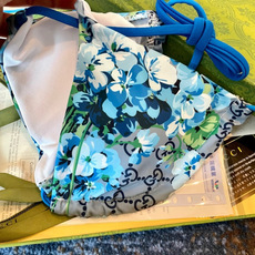 Gucci古奇新款比基尼泳衣👙❤️😍🥰适合多种场景的游泳衣🏊♀️海边 游泳池 温泉 水上乐园 漂流都可 Gucci古奇新款比基尼泳衣👙❤️😍🥰适合多种场景的游泳衣🏊♀️海边 游泳池 温泉 水上乐园 漂流都可