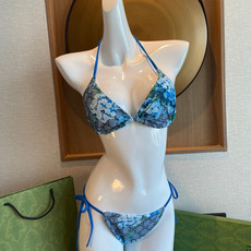 Gucci古奇新款比基尼泳衣👙❤️😍🥰适合多种场景的游泳衣🏊♀️海边 游泳池 温泉 水上乐园 漂流都可 Gucci古奇新款比基尼泳衣👙❤️😍🥰适合多种场景的游泳衣🏊♀️海边 游泳池 温泉 水上乐园 漂流都可