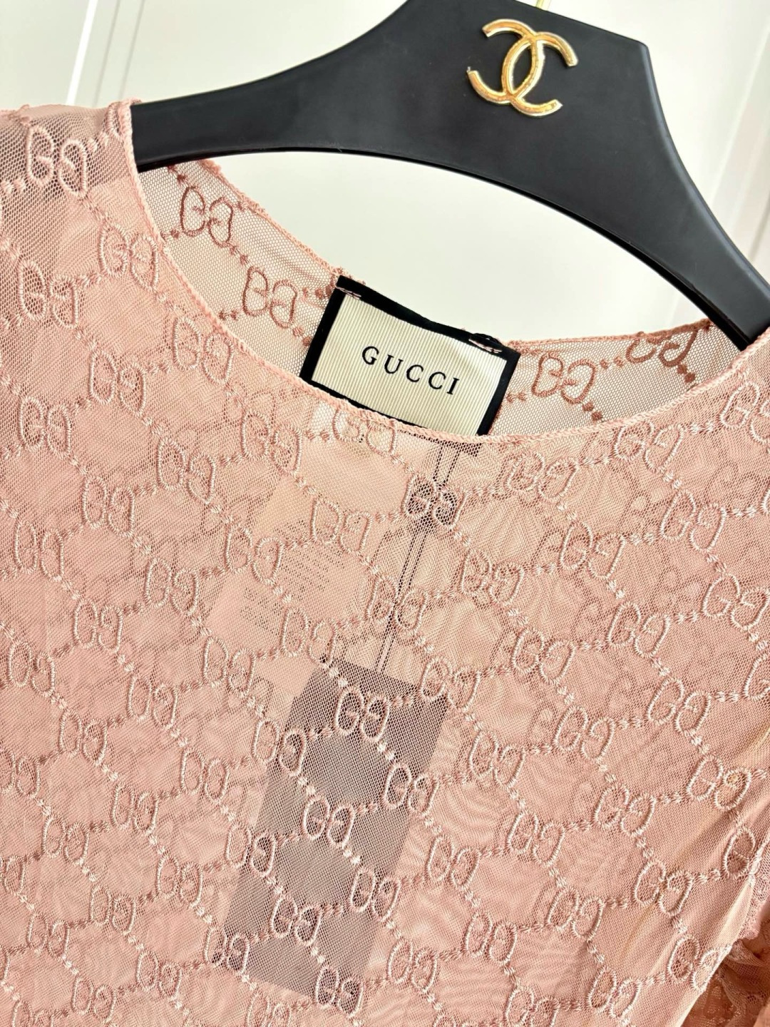 Gucci古奇新款长袖泳衣👙❤️😍🥰适合多种场景的游泳衣🏊‍♀️海边 游泳池 温泉 水上乐园 漂流都可以