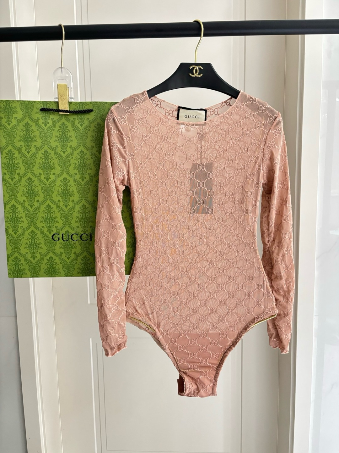 Gucci古奇新款长袖泳衣👙❤️😍🥰适合多种场景的游泳衣🏊‍♀️海边 游泳池 温泉 水上乐园 漂流都可以