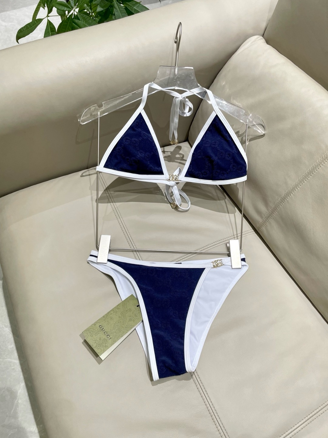 Gucci古奇新款泳衣👙❤️😍🥰适合多种场景的游泳衣🏊‍♀️海边 游泳池 温泉 水上乐园 漂流都可以😌内