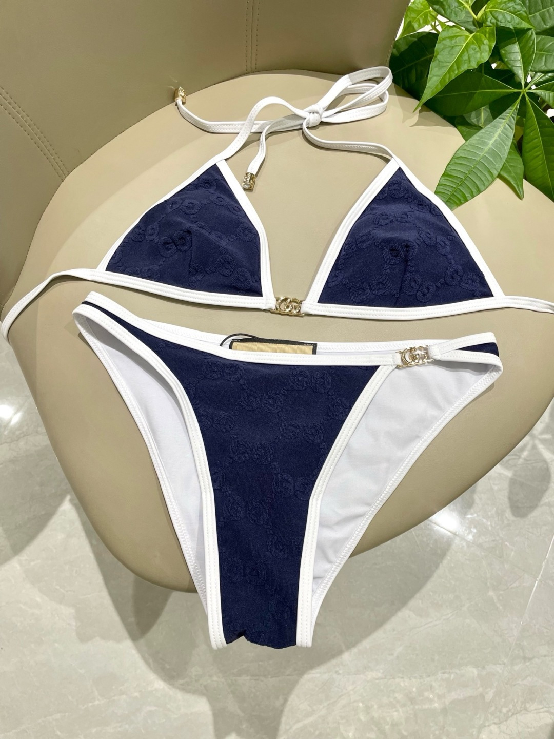 Gucci古奇新款泳衣👙❤️😍🥰适合多种场景的游泳衣🏊‍♀️海边 游泳池 温泉 水上乐园 漂流都可以😌内