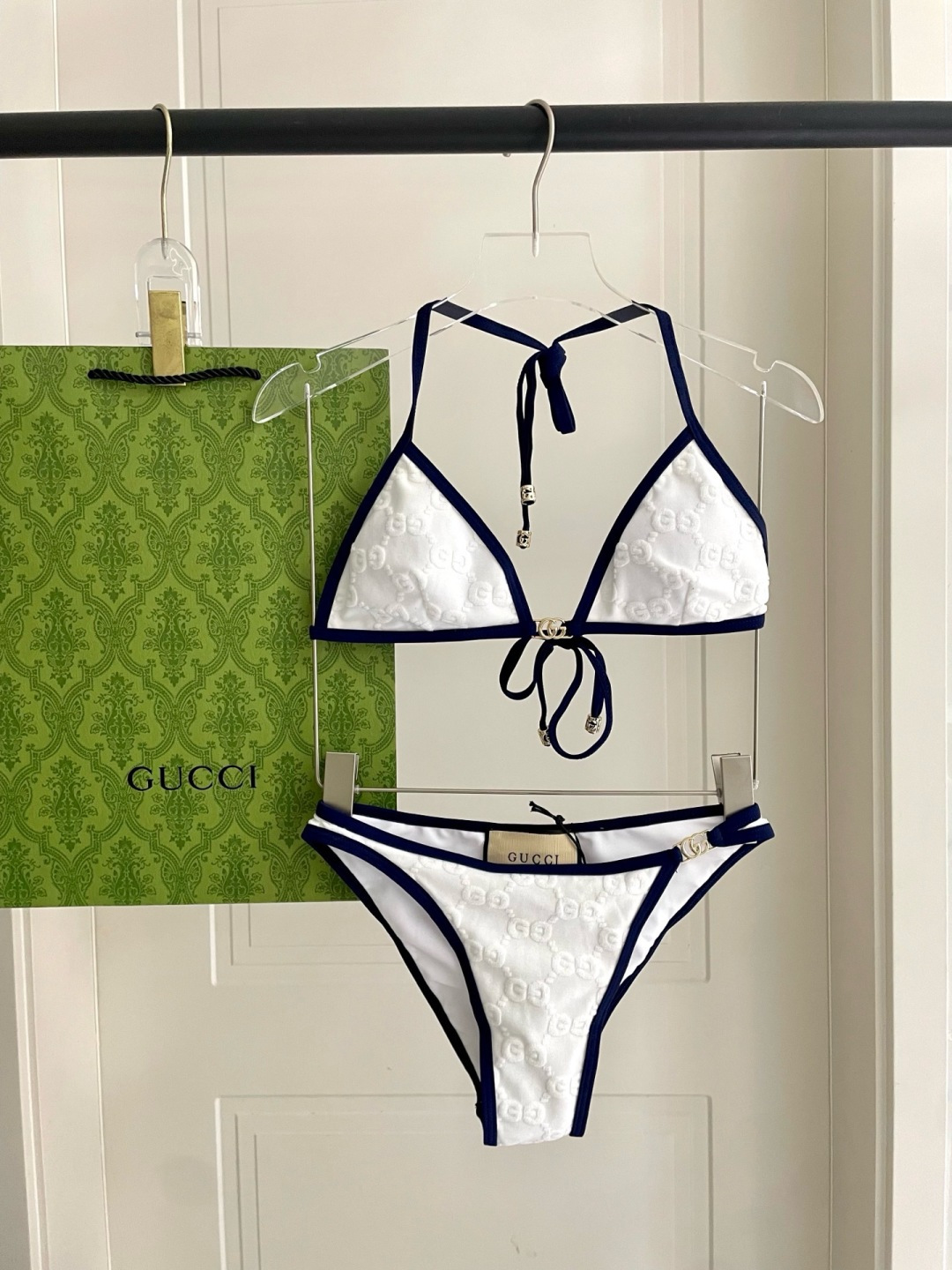 Gucci古奇新款泳衣👙❤️😍🥰适合多种场景的游泳衣🏊‍♀️海边 游泳池 温泉 水上乐园 漂流都可以😌内