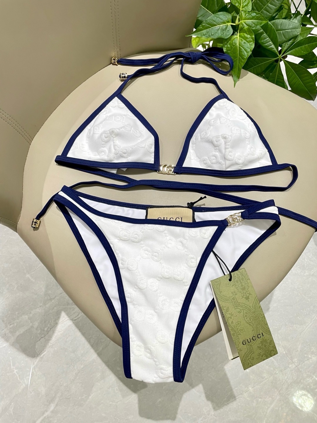 Gucci古奇新款泳衣👙❤️😍🥰适合多种场景的游泳衣🏊‍♀️海边 游泳池 温泉 水上乐园 漂流都可以😌内