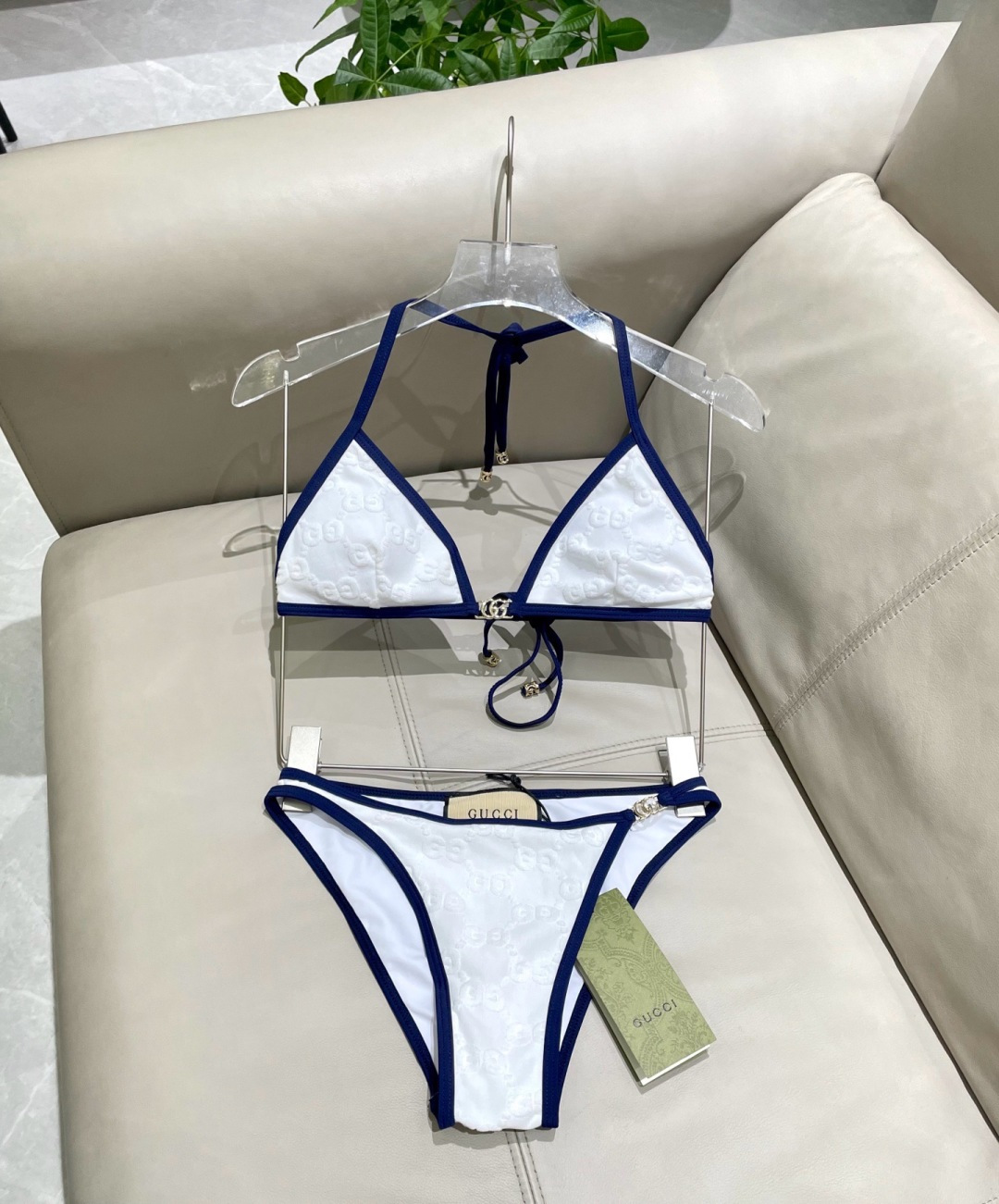 Gucci古奇新款泳衣👙❤️😍🥰适合多种场景的游泳衣🏊‍♀️海边 游泳池 温泉 水上乐园 漂流都可以😌内